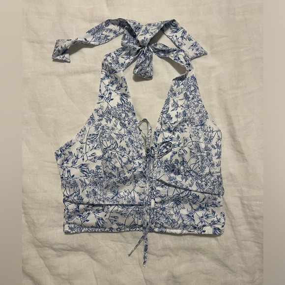 Top - Picture 2 of 4